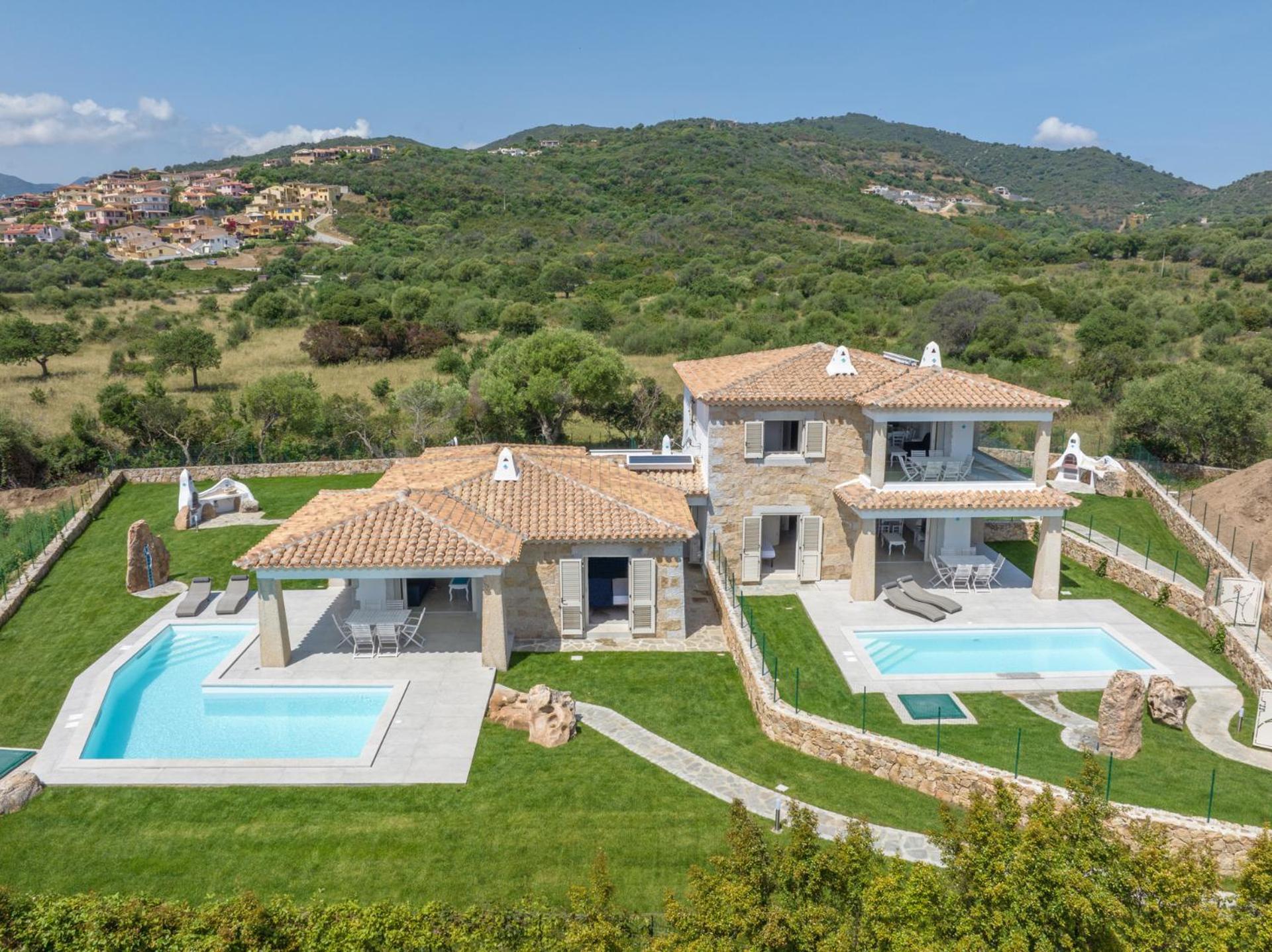 Corallo Sx Ottiolu Villa